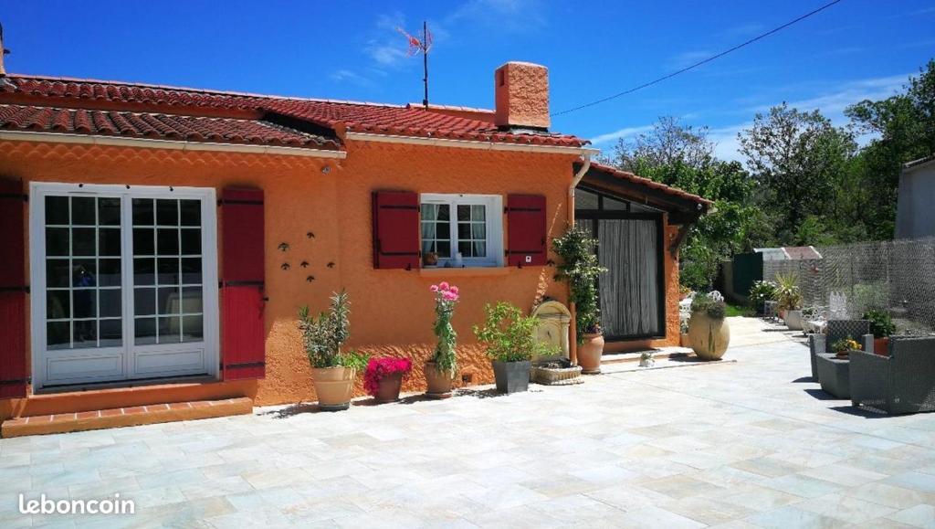 Forcalqueiret House | Maison accueillante avec piscine a Forcalqueiret