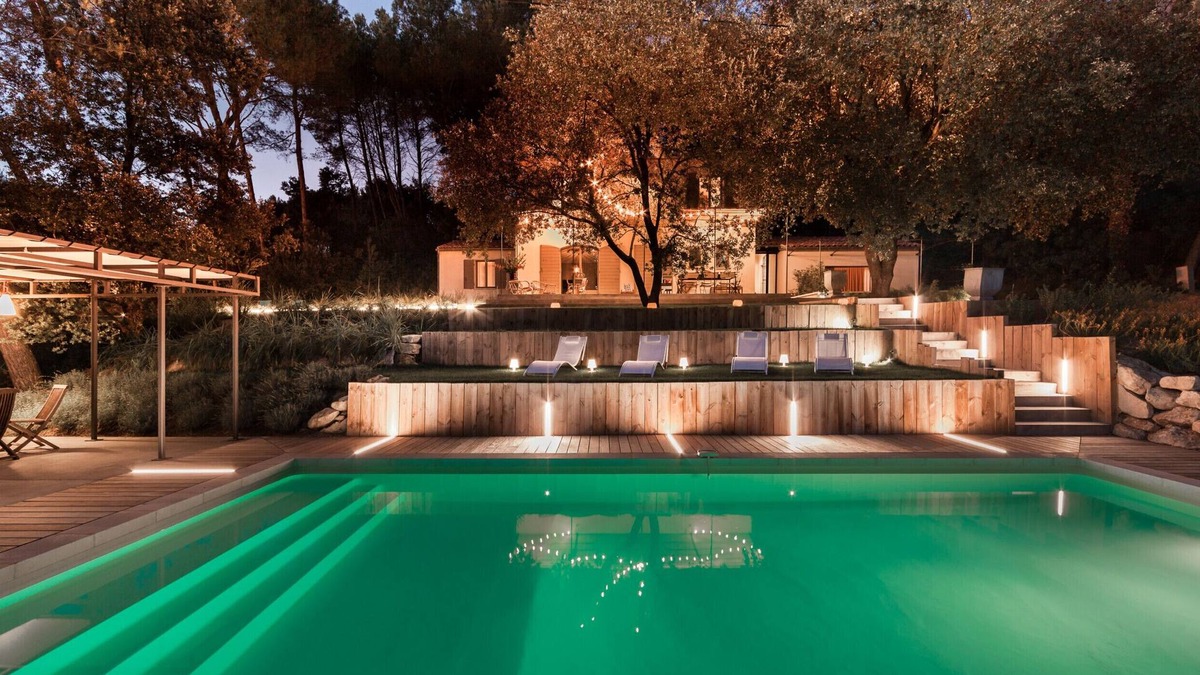 Pernes-les-Fontaines Villa | MAISON ANDREA - LUXURY VILLA + HEATED POOL + CONCIERGE SERVICE