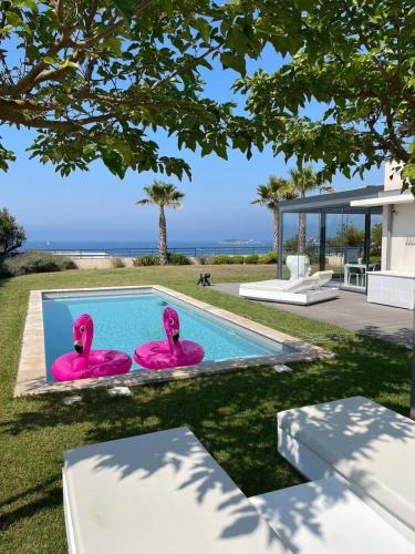 Sanary-sur-Mer Villa | Maison-Appartement La Palmeraie piscine et magnifique vue mer