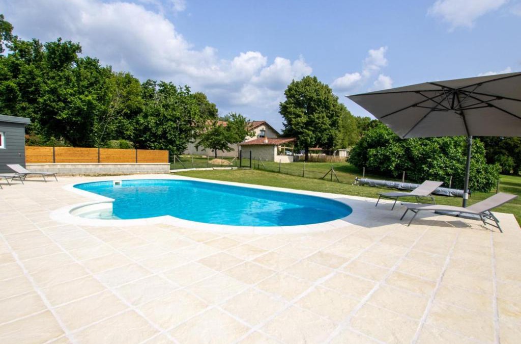 Agonac House | Maison Authentique avec Piscine, Étang Privatif et Confort Moderne en Dordogne - FR-1-616-332