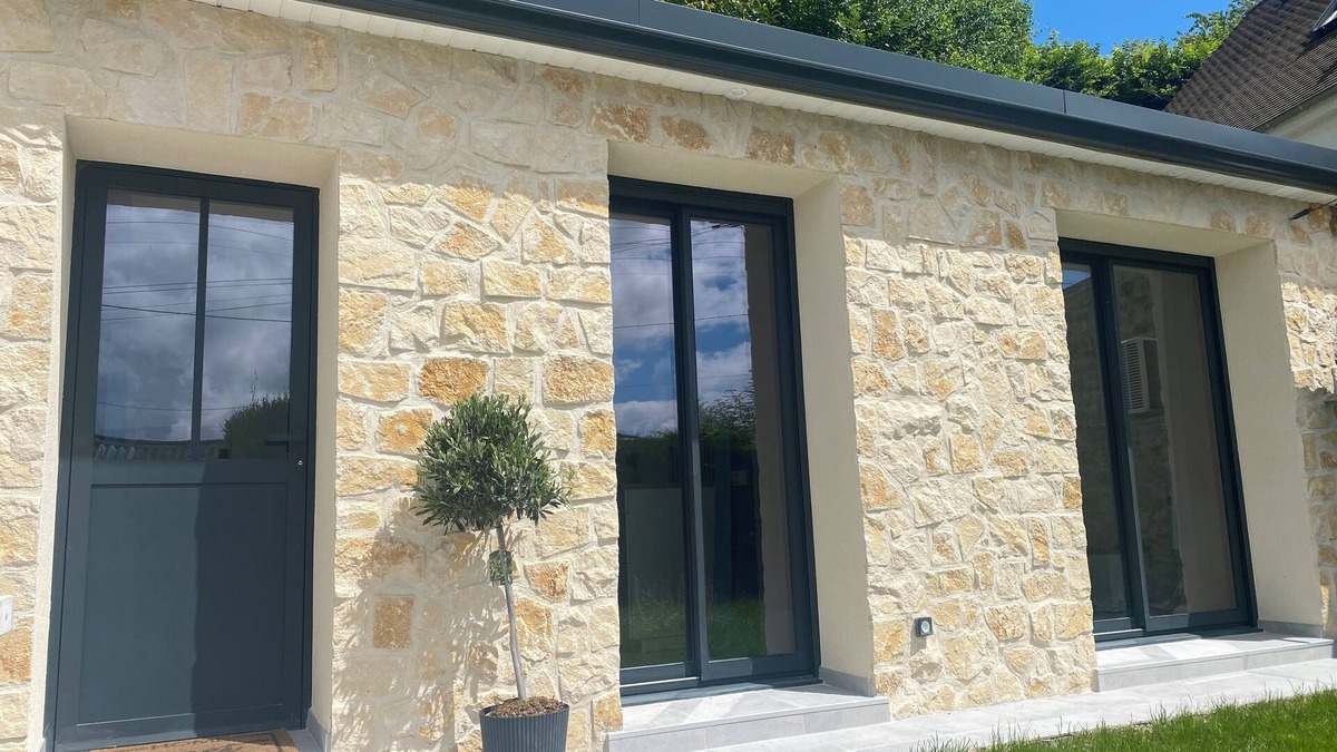 Champagne-sur-Oise House | Maison Avec Terrasse Dans le Vexin