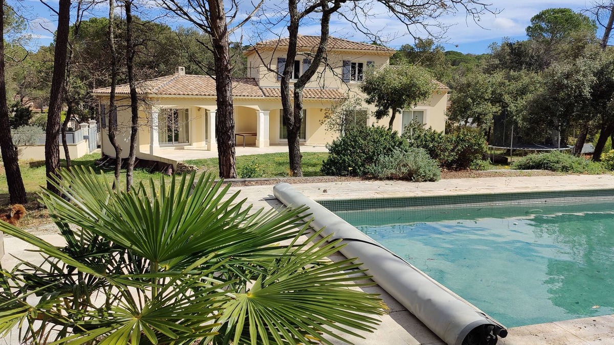 Rochegude House | Maison Avec Piscine en Drôme Provençale