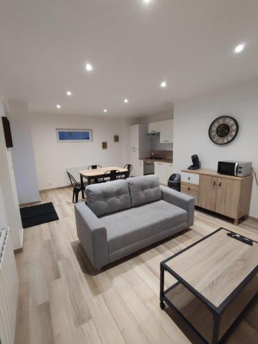 Saint-Martin-en-Campagne Apartment | Maison avec vue mer