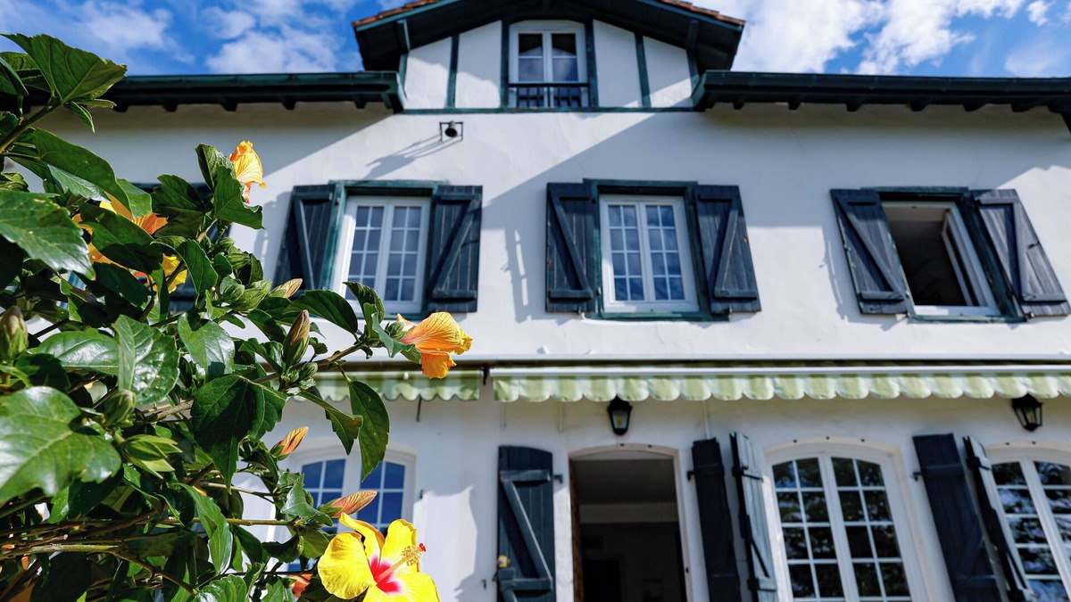 Bayonne House | Maison Basque, Le Jouanché - Facing the Adour River, 5 min from Bayonne