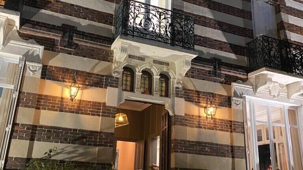 Chartres House | Maison Blanche Chartres - 5* guest house