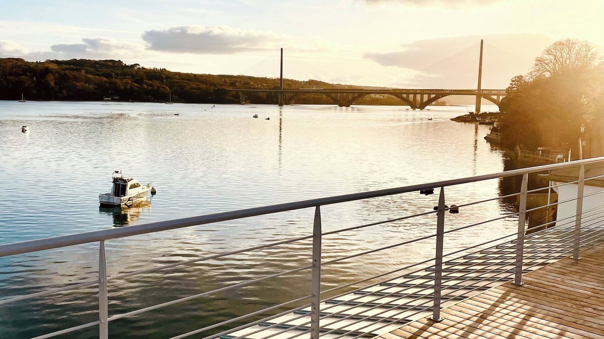 Kerlouet House | Maison bleue - sea access, rooftop and sauna, completely renovated