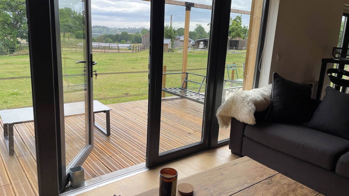 Courtonne-la-Meurdrac House | Maison Bois Lumineuse Avec Belle vue et Grande Terrasse