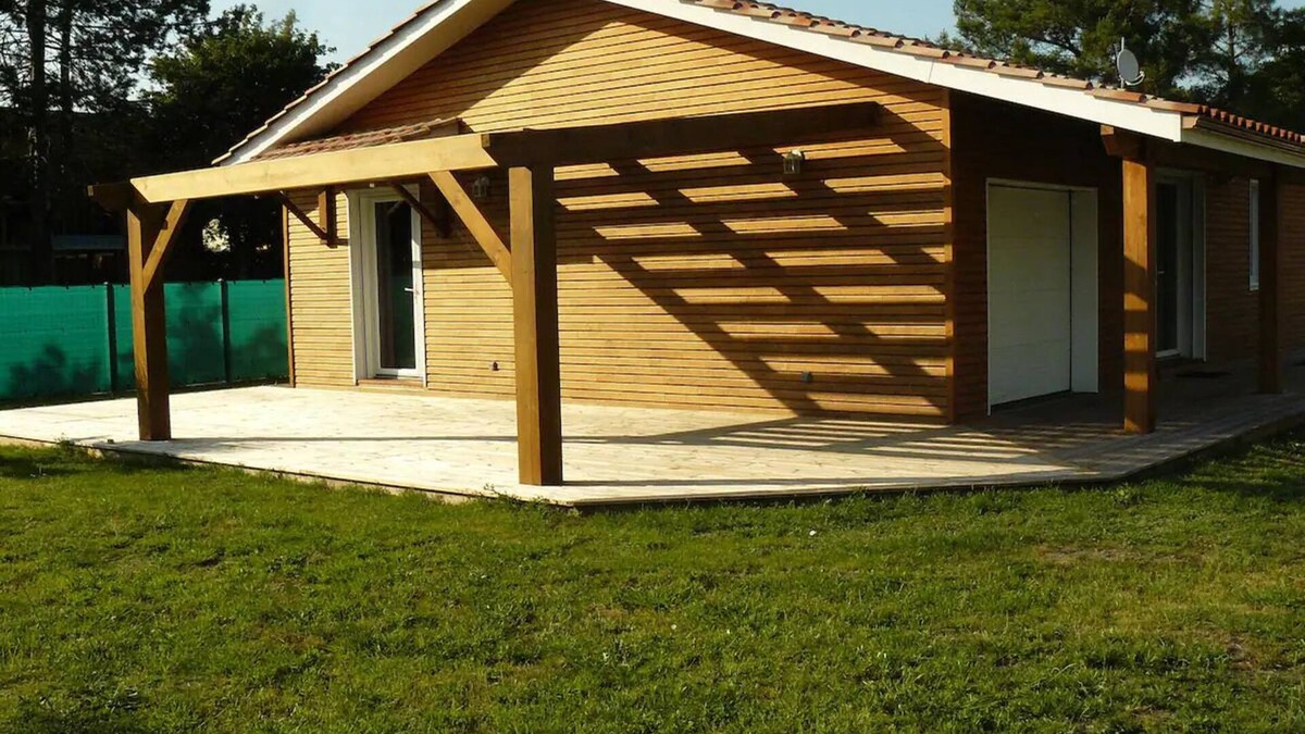 Hourtin Port House | Maison Bois Proche du Port