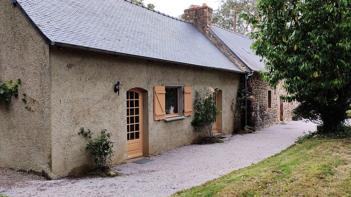 Plelo House | Maison Bretonne sur Grand Parc Arboré a 10 Minutes de la Côte