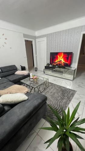 Les Mureaux Villa | Maison calme, 5min Gare à pied