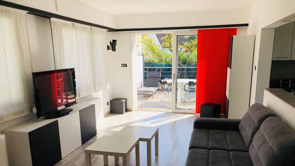 Robertsau House | Maison Calme Proche du Centre Dans Quartier Résidentiel