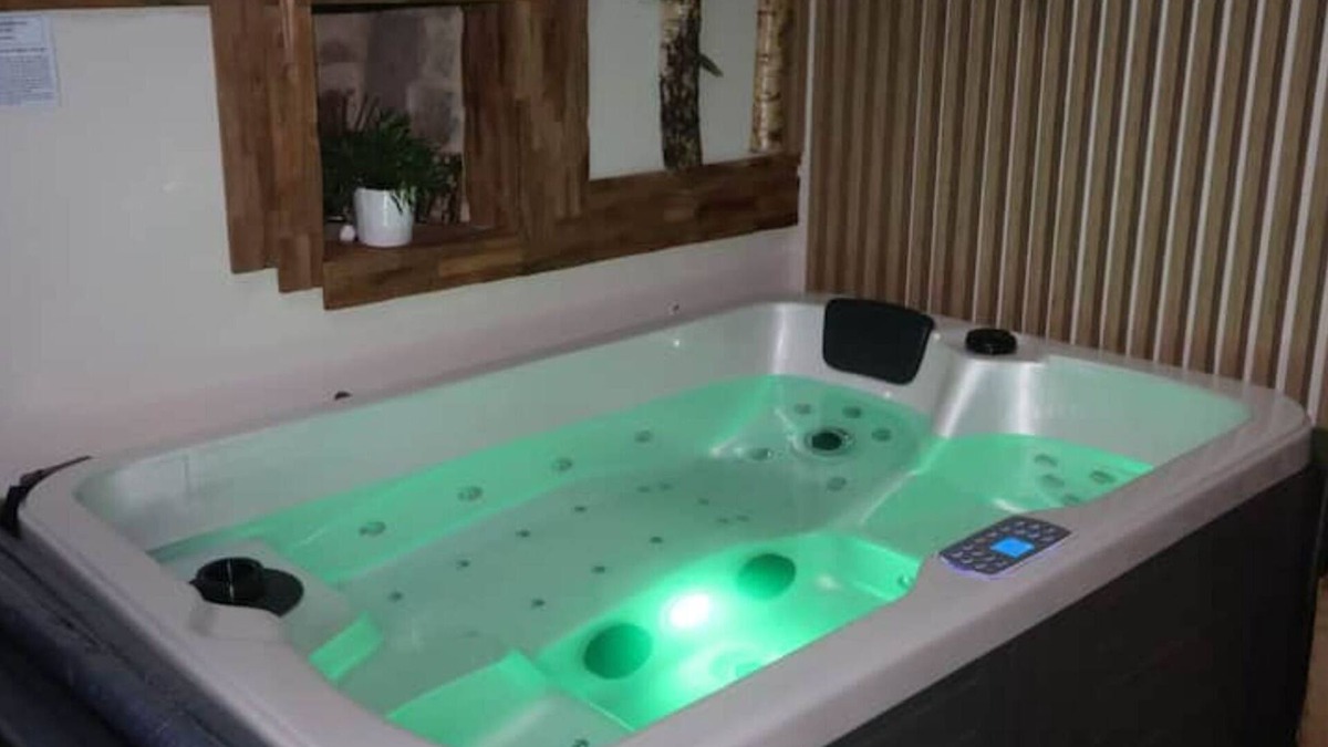 Savigny-sous-Malain House | Maison Chaleureuse Avec SPA
