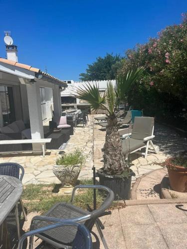 Marseillan House | Maison charmante à Marseillan avec grand jardin et terrasse