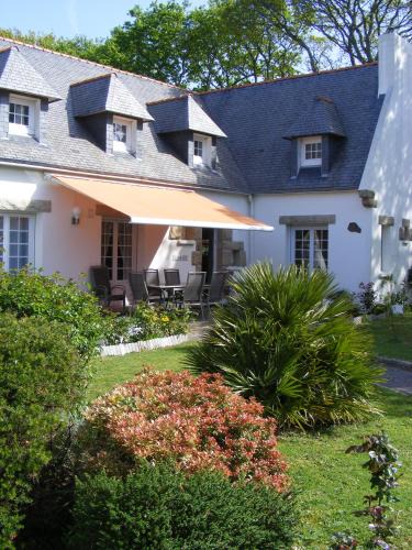 Pont-l'Abbe House | Maison classée 3 étoiles, grand jardin clos au calme Proche centre ville, 10 min des plages