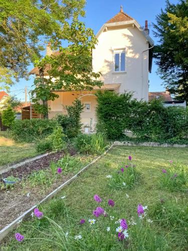 Nuits-Saint-Georges House | Maison cosy with private garden, 4 bedrooms, Wine Route