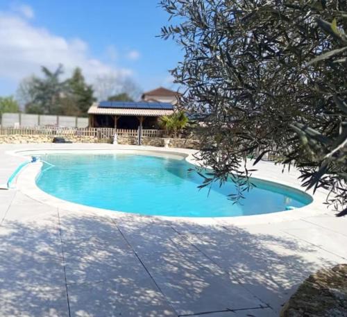 Le Pian-sur-Garonne House | Maison & dépendance 10 pers avec Piscine