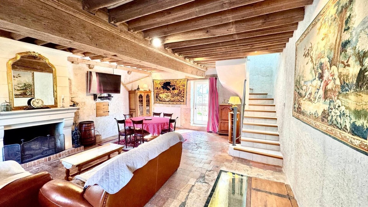 Nouan-sur-Loire House | Maison d'Antan, Chivalrous atmosphere Vaulted cellar