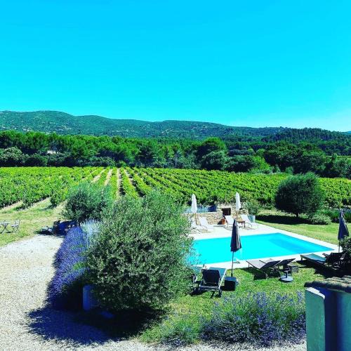 Puyvert Bed & Breakfast | Maison d'hôtes Bastide St Victor à 2,5 kilomètres de Lourmarin