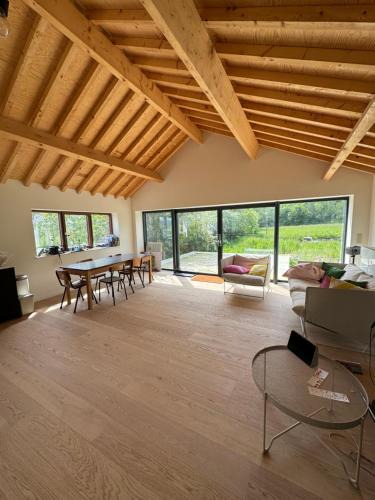 Couvin House | Maison dans les bois
