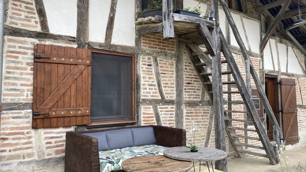 Curciat-Dongalon House | Maison de Campagne Avec Piscine