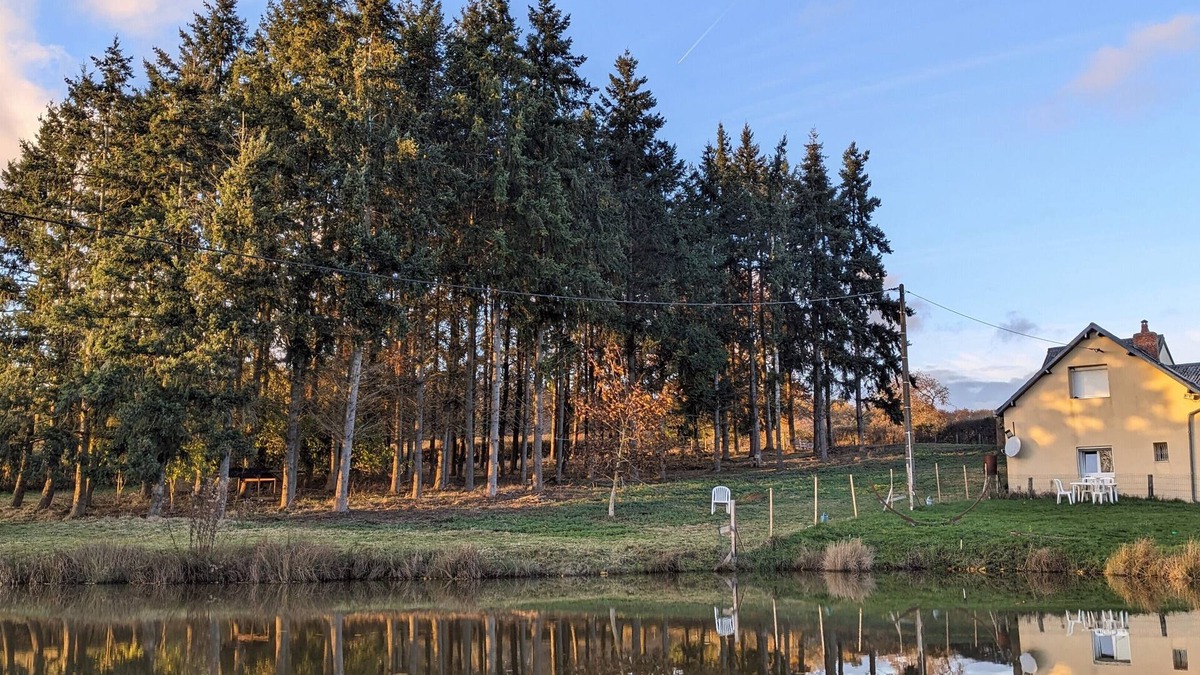 Saint-Emiland Other | Maison de Campagne Avec son Étang Privé, Gite L'etang des Soays