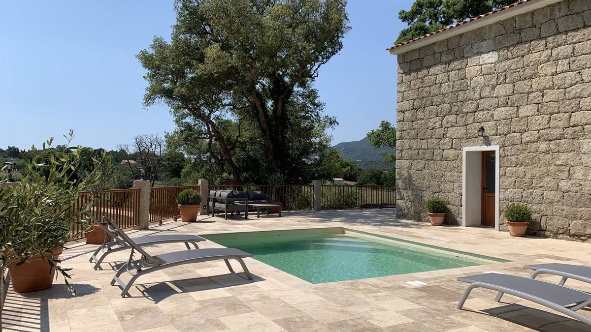 Sartene House | Maison de Campagne Authentique