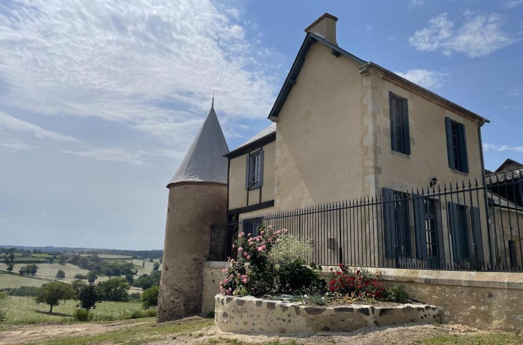 Vernusse House | Maison de charme à Vernusse avec animaux acceptés - FR-1-489-457