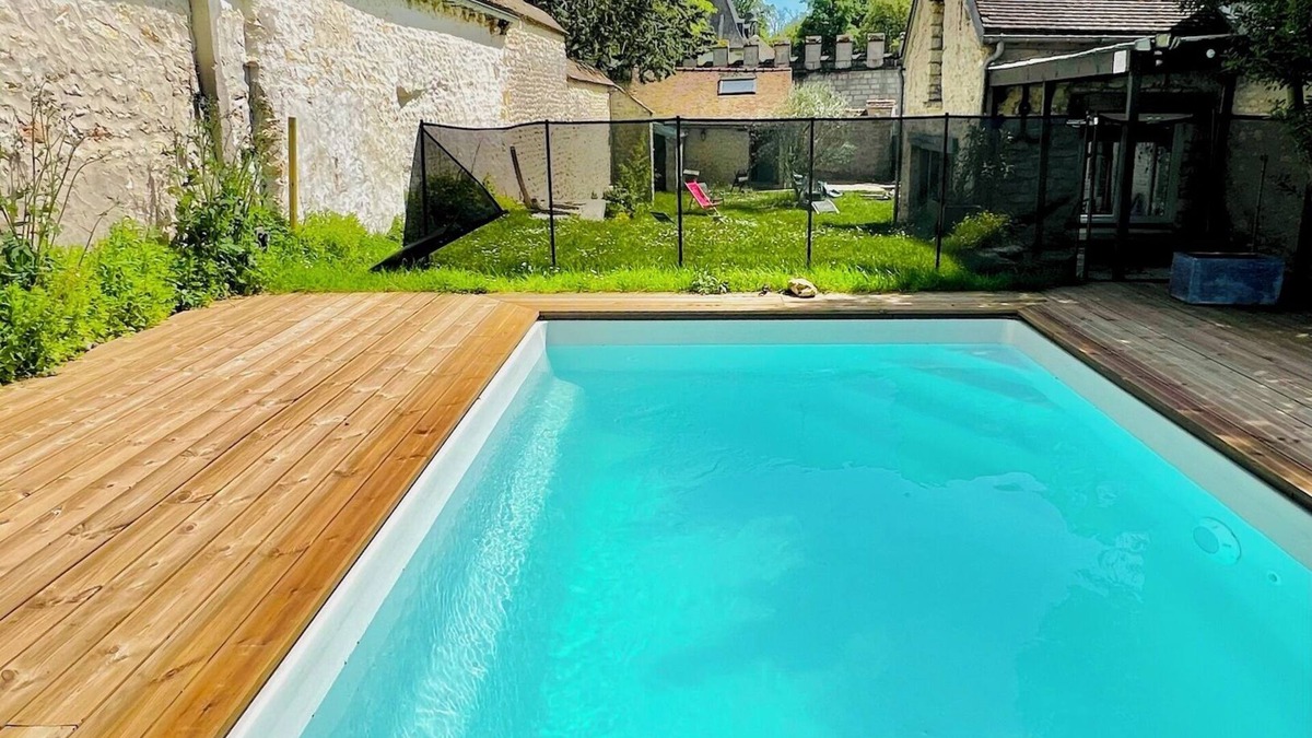 Augerville-la-Riviere House | Maison de Charme à la Campagne, Piscine et Jacuzzi au Bord du Golf