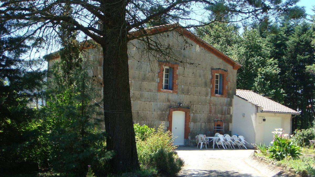 Saint-Amans-Valtoret House | Maison de Campagne