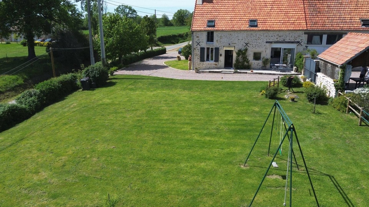 Nohant-Vic Villa | Maison de la Musique - Lovely holiday home (11p) in beautiful Nohant-Vic