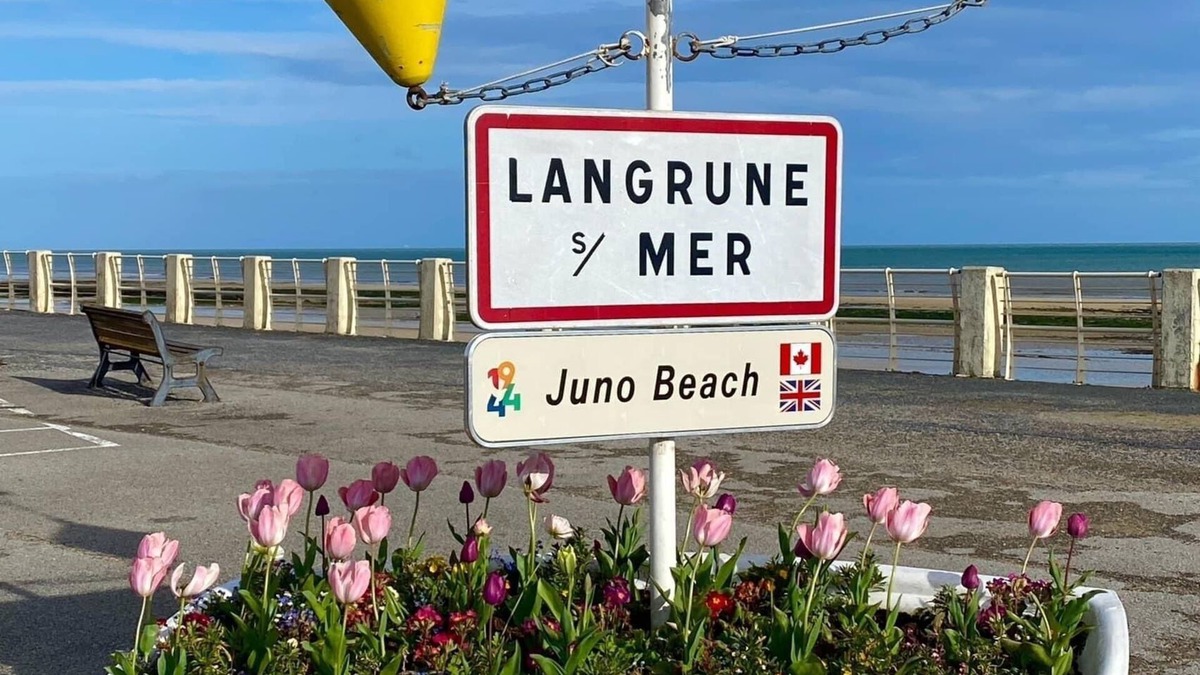 Langrune-sur-Mer House | Maison de Nacre 5 minutes from the sea, Juno Beach - from 2 to 10 people