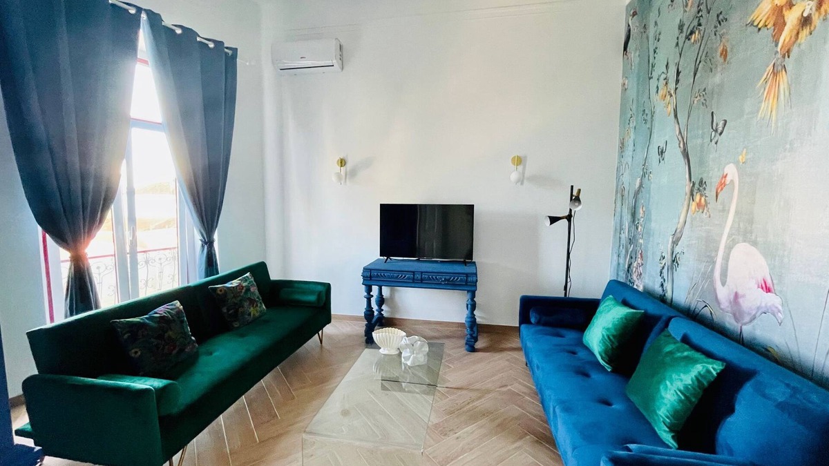 Sao Pedro House | Maison de Ville Élégante Dans le Centre de Faro