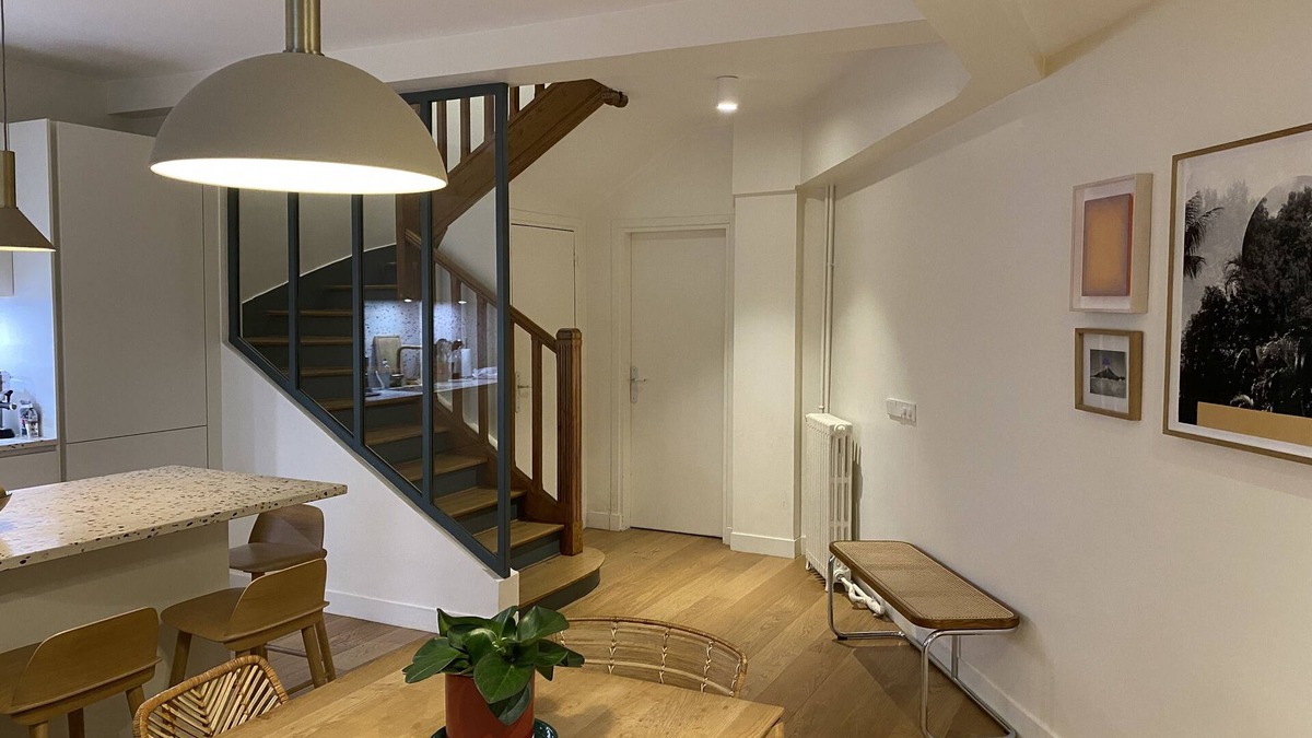 16th Arrondissement House | Maison de Ville de 3 Étages à Passy + Roof top - Jo2024