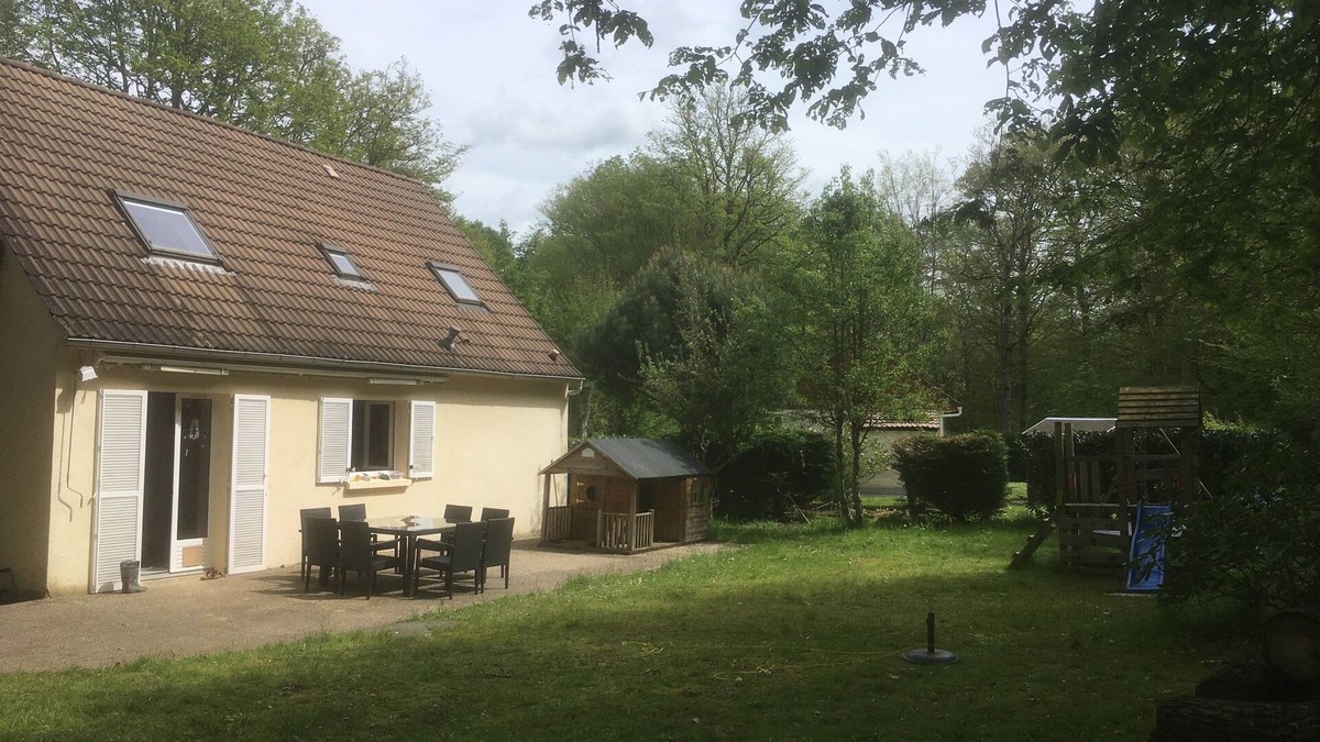 Saint-Fargeau House | Maison des Biches