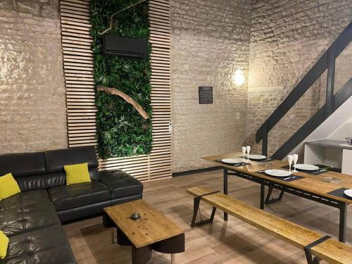 Andilly House | Maison en pierre à 15 min de LA ROCHELLE avec SPA