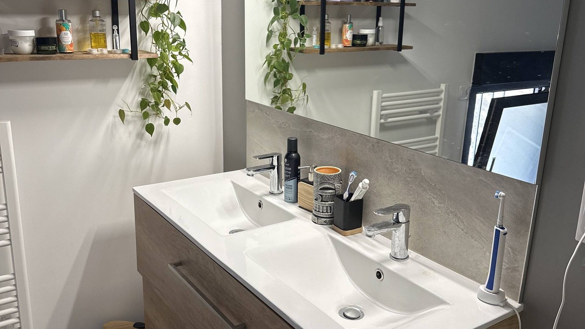 Clos des Roses House | Maison en Pierre Entièrement Rénovée