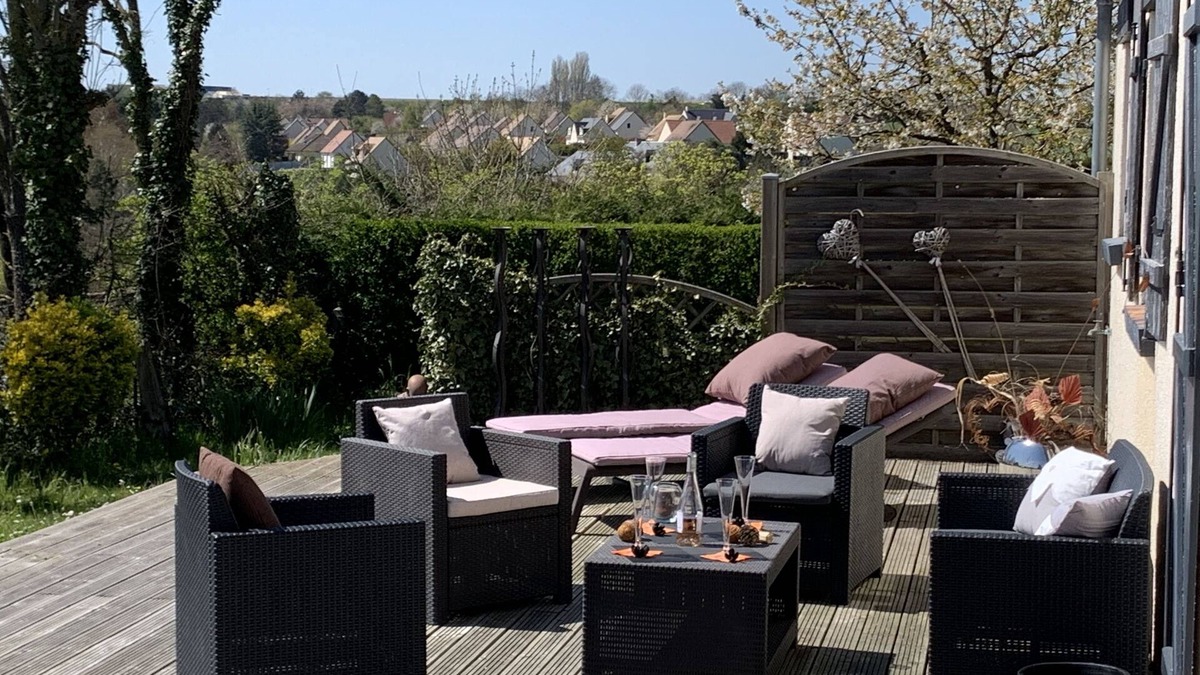Esquay-Notre-Dame House | Maison Ensoleillée Sans Vis-à-vis Jardin Clos 700m2
