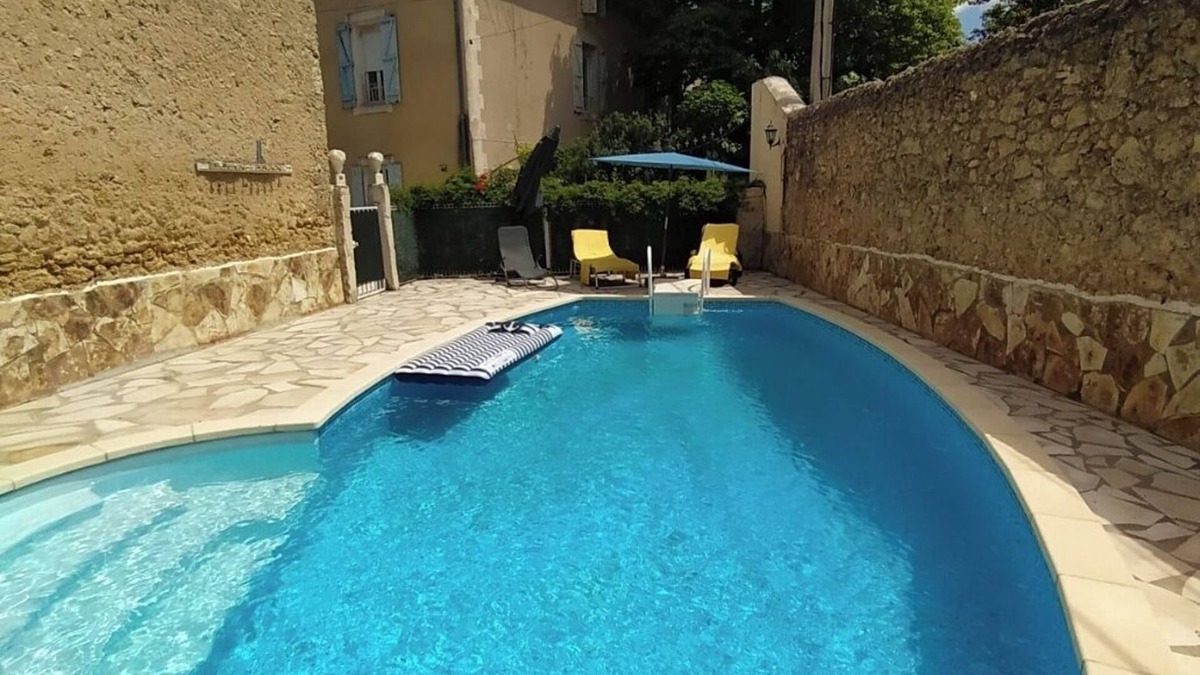 Puisserguier House | Maison entière climatisée, 2 chambres, piscine privée, terrasse, plage à 24km
