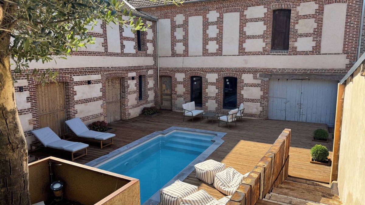 Eu House | Maison Eudoise, swimming pool and spa
