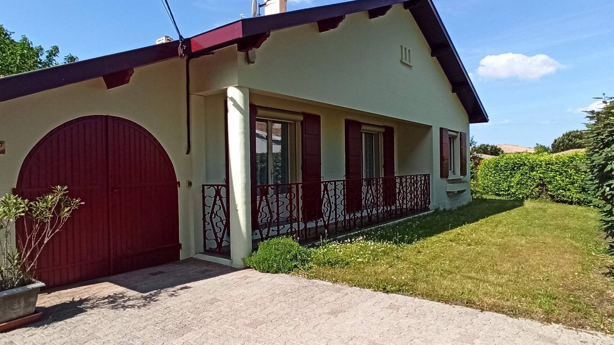 Parentis-en-Born House | Maison Familiale à 5 min du lac !