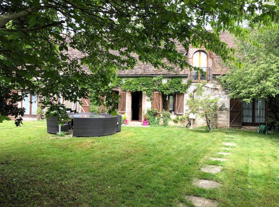 Dollot House | Maison familiale à la campagne