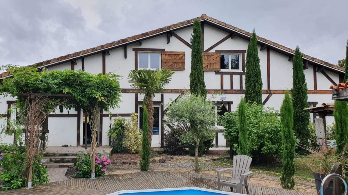 Sainte-Eulalie-en-Born House | Maison Landaise 12 Personnes Proche Lacs ET Forêts