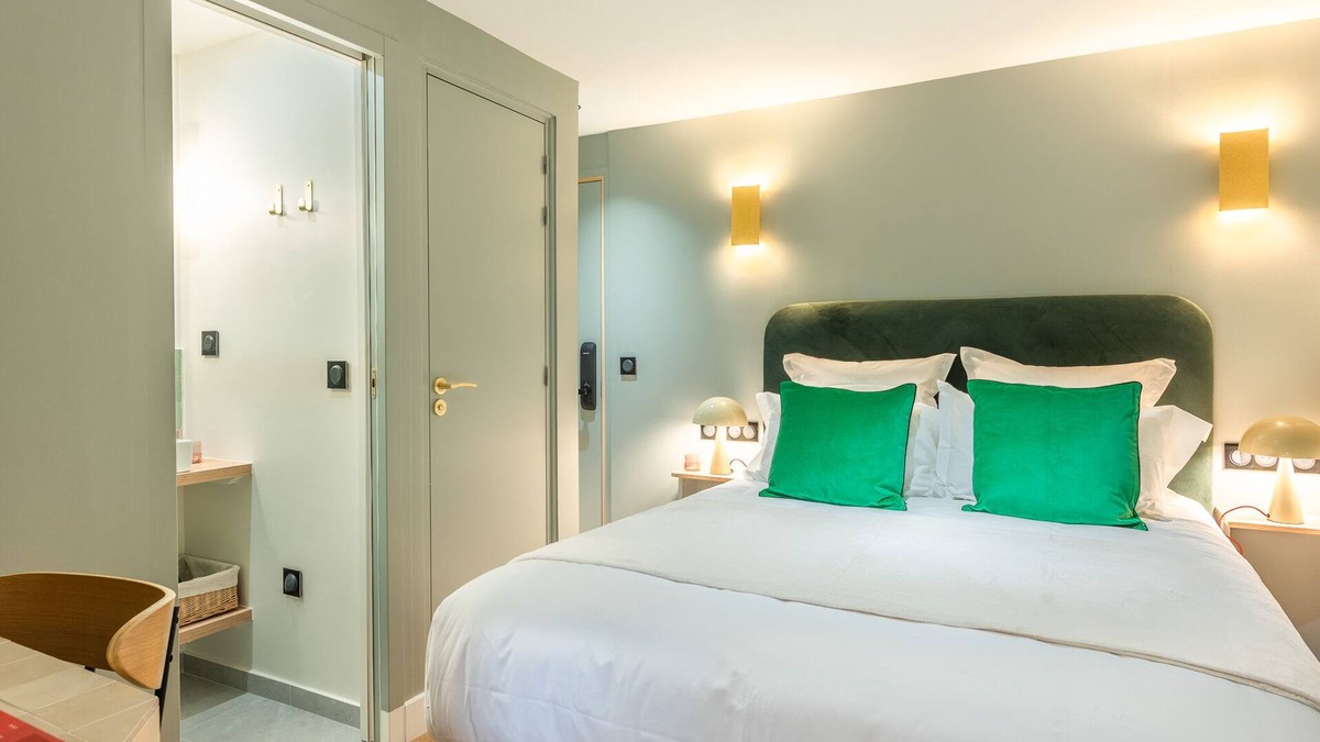 15th Arrondissement Apartment | Maison Letellier - Charming Studio - Eiffel Tower