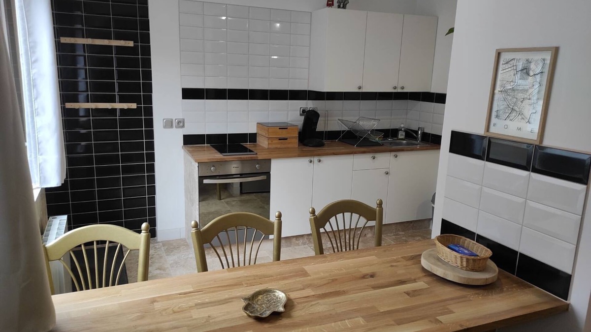 Tille House | Maison Luxe César Aéroport Tillé 7 Personnes
