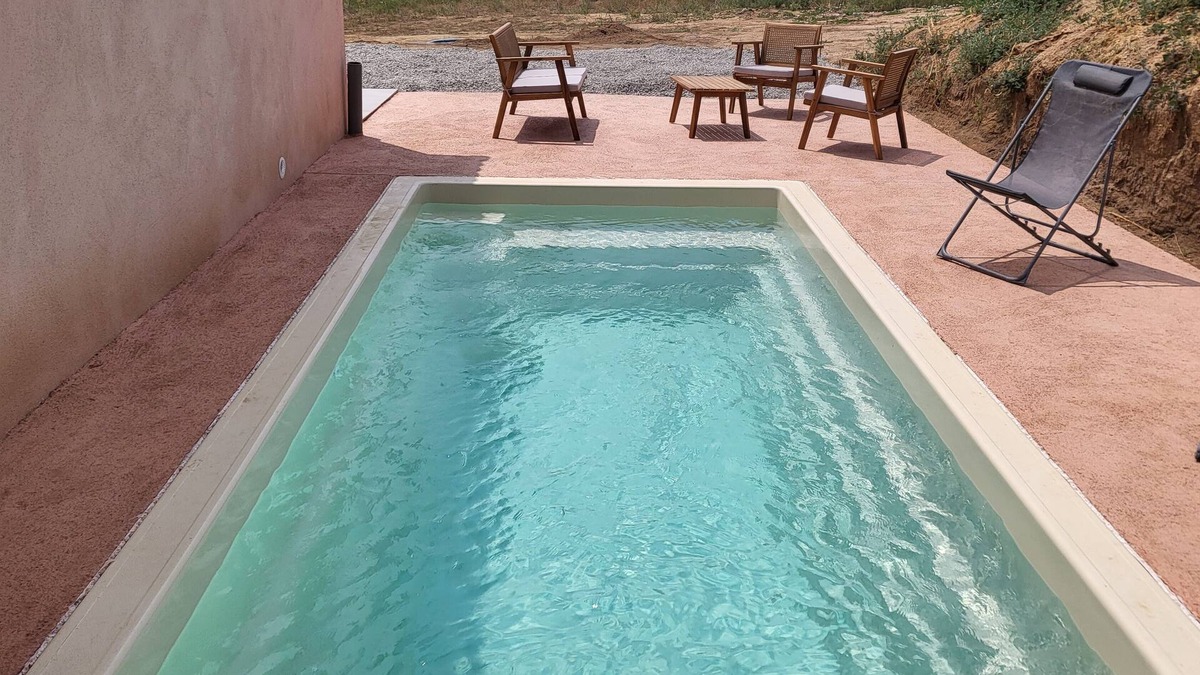 Bastelicaccia House | Maison Neuve Avec Piscine Gite Capparone 2
