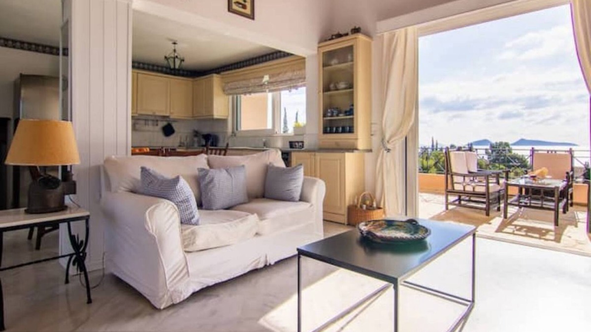 Porto Heli Apartment | Maison of apartments next to the beach-Big Blue