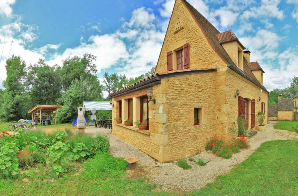 Proissans House | Maison Périgourdine restaurée avec jardin, proche Sarlat, étang de pêche et vélos électriques fournis - FR-1-616-145