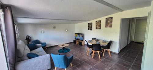 Villevieux House | Maison plein coeur de village