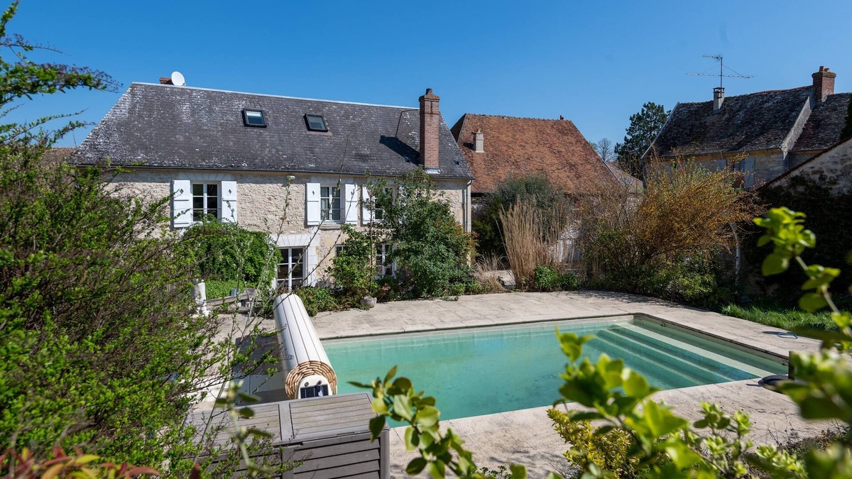 Magny-en-Vexin House | Maison Prado - avec piscine privée et grand jardin
