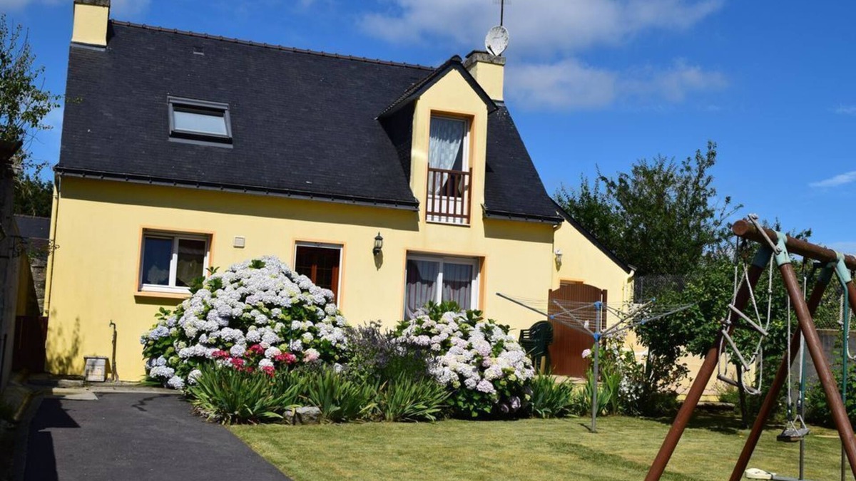Plouay House | MAISON SUR TERRAIN CLOS EN MITOYEN AVEC UN AUTRE GITE POUR 2 PERSONNES